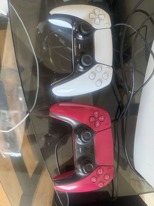 Продам PlayStation 5 (с дисководом) + 2 геймпада
