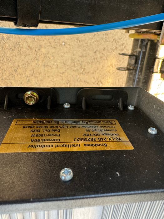 Трицикл муравей skill Max Электро мотороллер с кабиной / на заказ