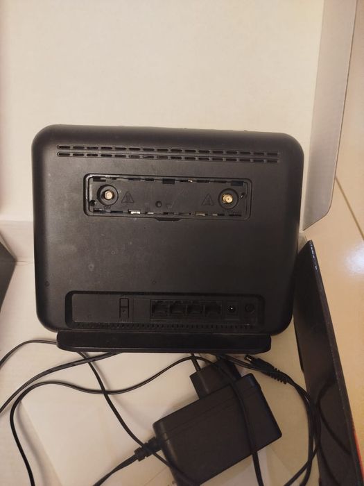 Роутер сатылады.