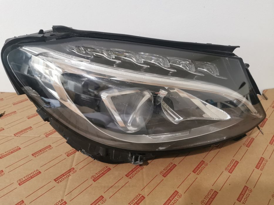 Far dreapta Mercedes clasa C (w 205)an 2014