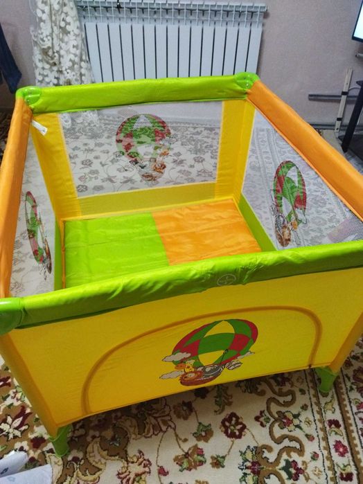 Продам детский игровой манеж