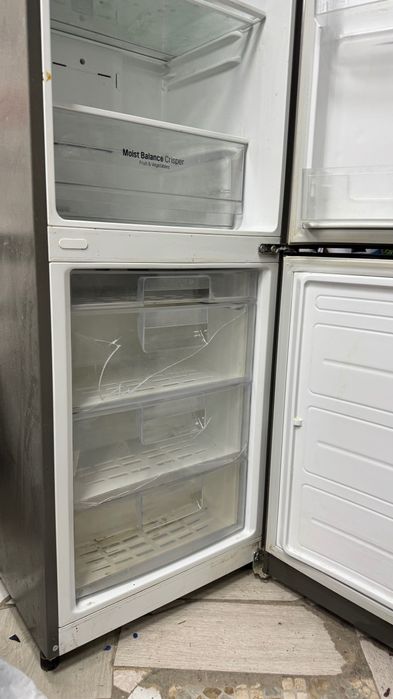 Холодильник требуеться замена компрессора