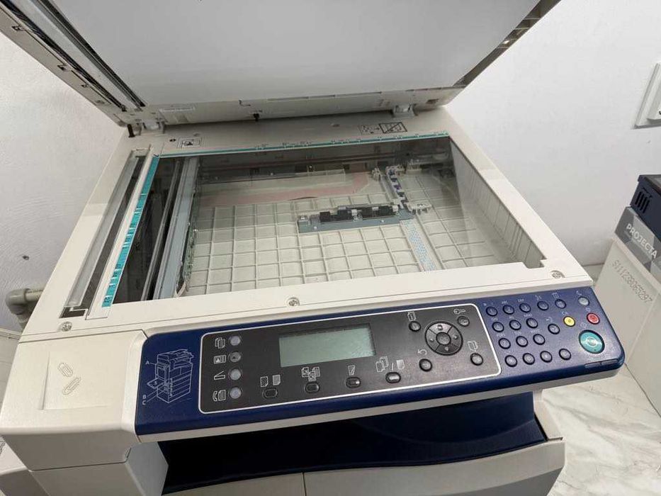 Мултифункционален принтер Xerox WorkCentre 5022.