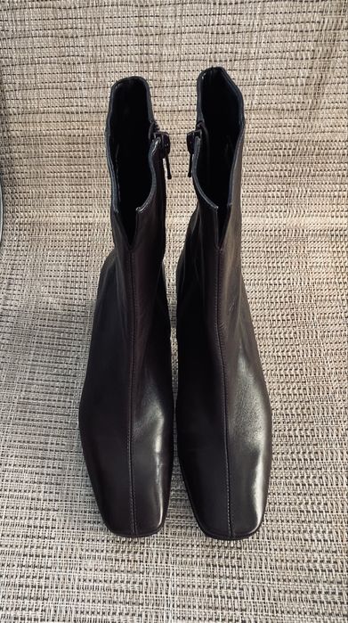 Луксозни стилни боти ETIENNE AIGNER