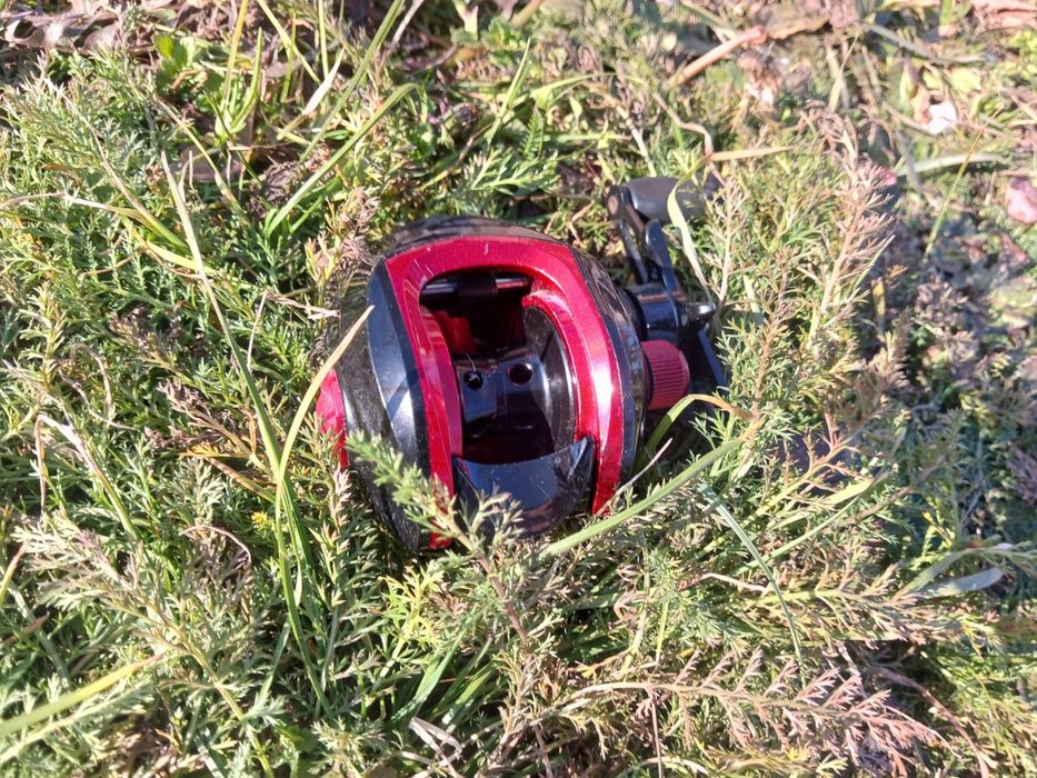 Baitcast fishing reel макара