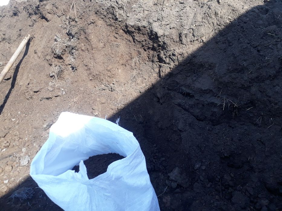 Перегной навоз в мешках, чернозем