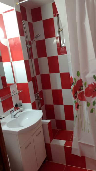 Închiriez apartament 2 camere