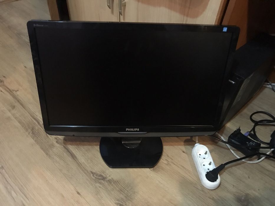 Monitor samsung / Phillips 24 inchi