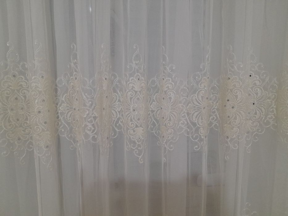 Тюль со стразами