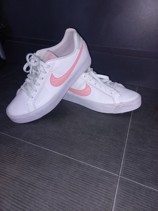 Дамска маратонки Nike