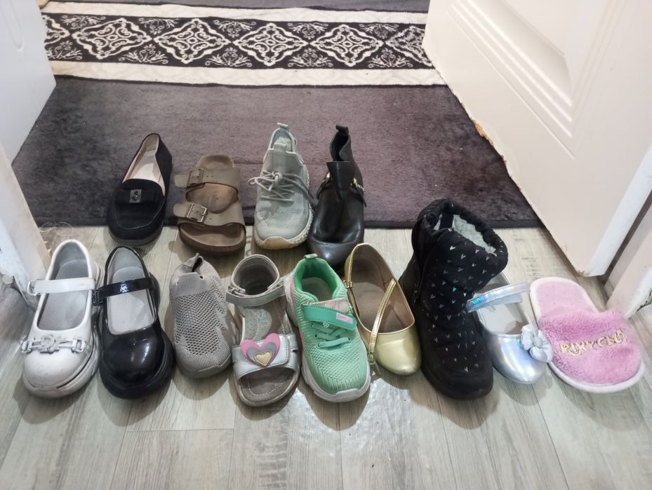 Отдам обувь за чай