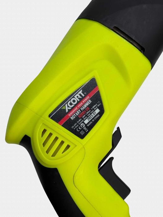 Elektr perforator XCORT XZC01-20, 800 Vt, SDS-Plus, 3 ta rejim, qutida