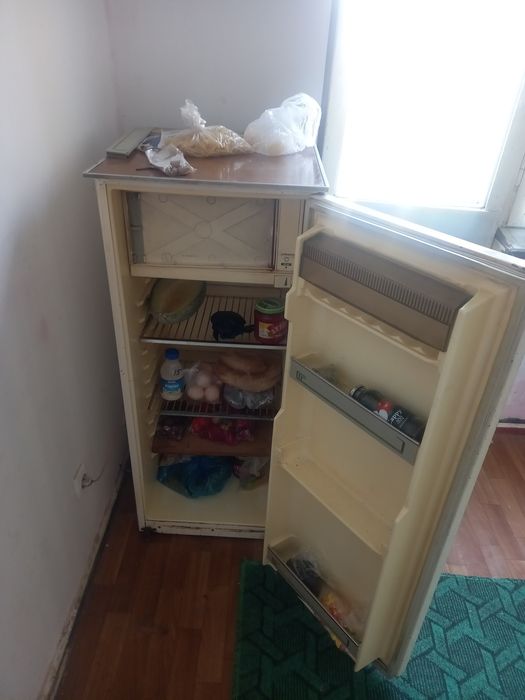 Ishlashi holati juda yaxshi hamma joyi Rodney