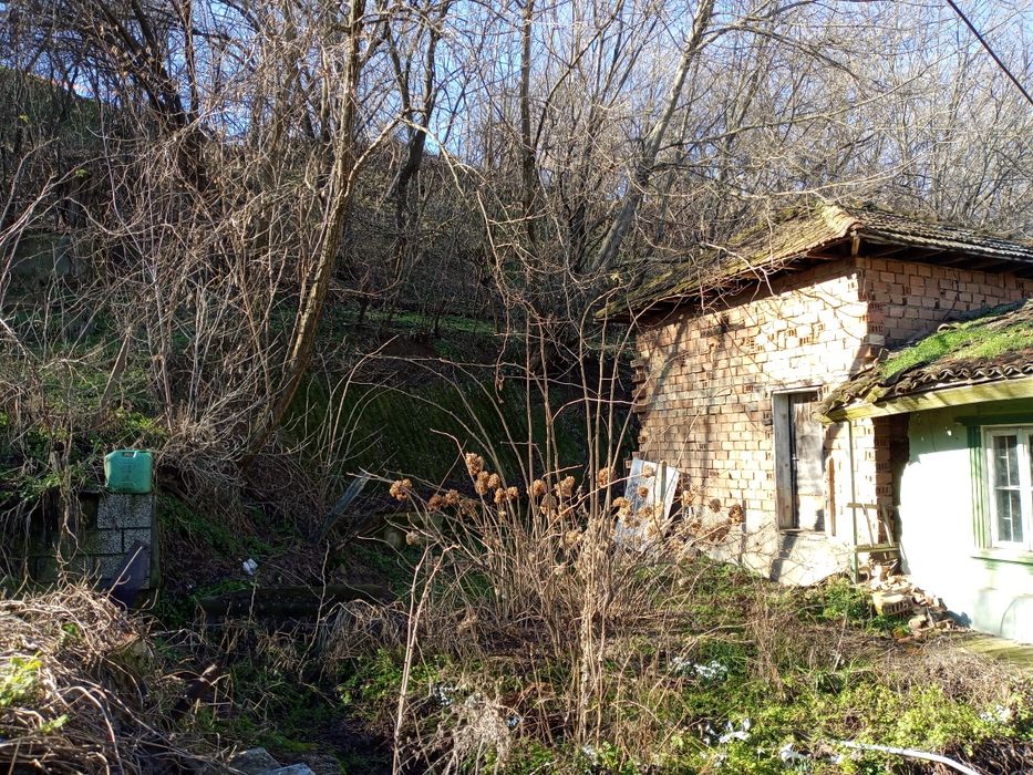 Стара къща с двор 2101кв. м.