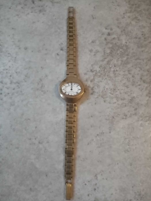 Позолоченные часы Чайка 17 камней, женские. СССР.