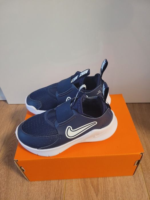 Нови детски маратонки Nike 26 номер