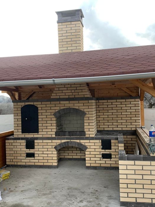 Grătare din cărămidă aparentă