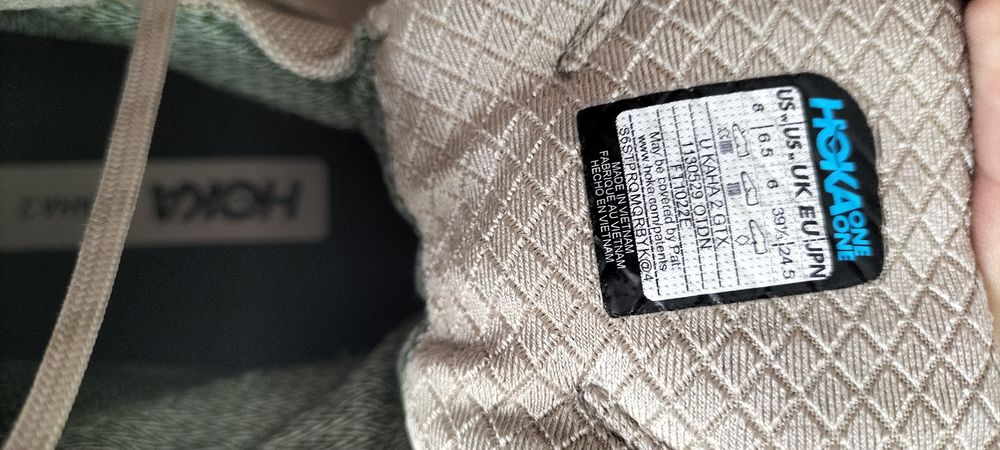 Hoka kaha.  Măr. 40.