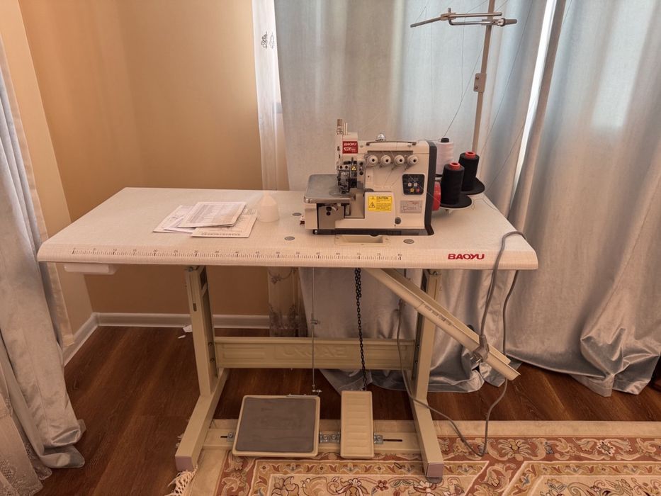 Baoyu тигиу машинасы менен оверлок , жагдай жаксы , колланылмаган таза