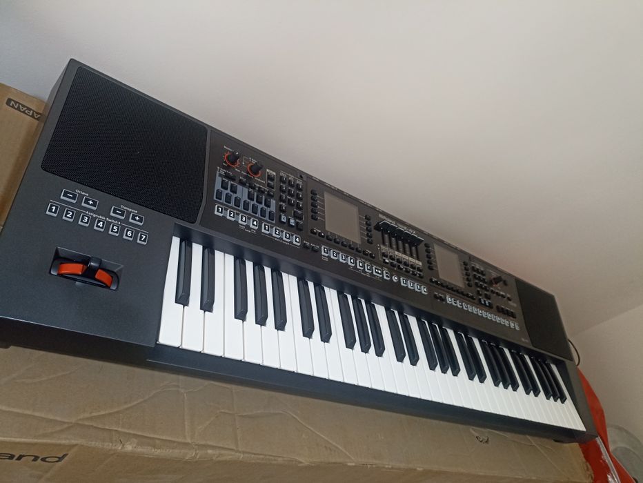 Roland e-a  7 sotiladi