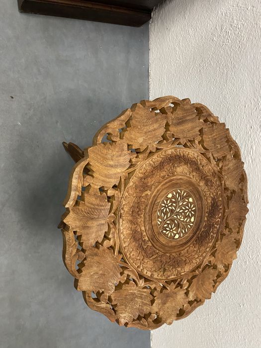Индийска резбована маса за кафе от тиково дърво