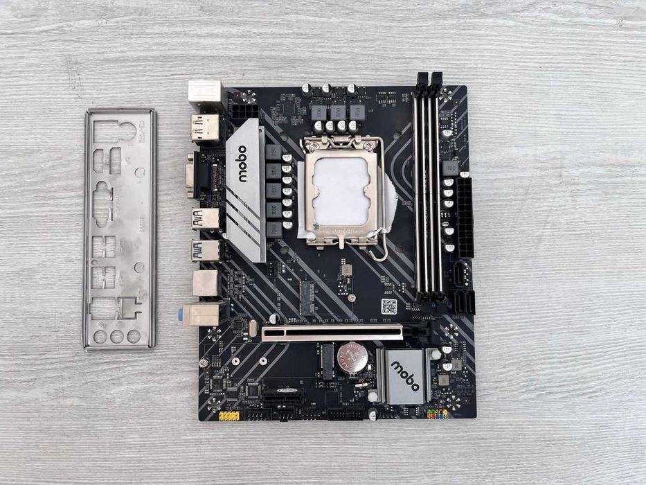 Материнская плата H610 LGA 1700 mATX — Идеальное состояние
