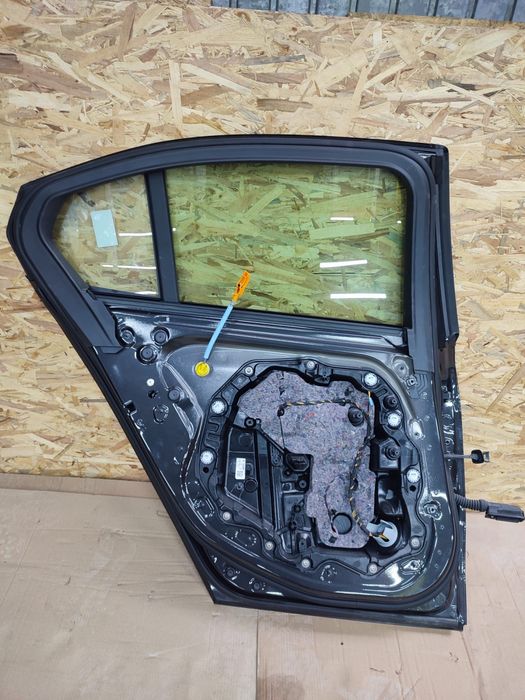 Usa portiera stanga Bmw seria 5 G60  fata spate