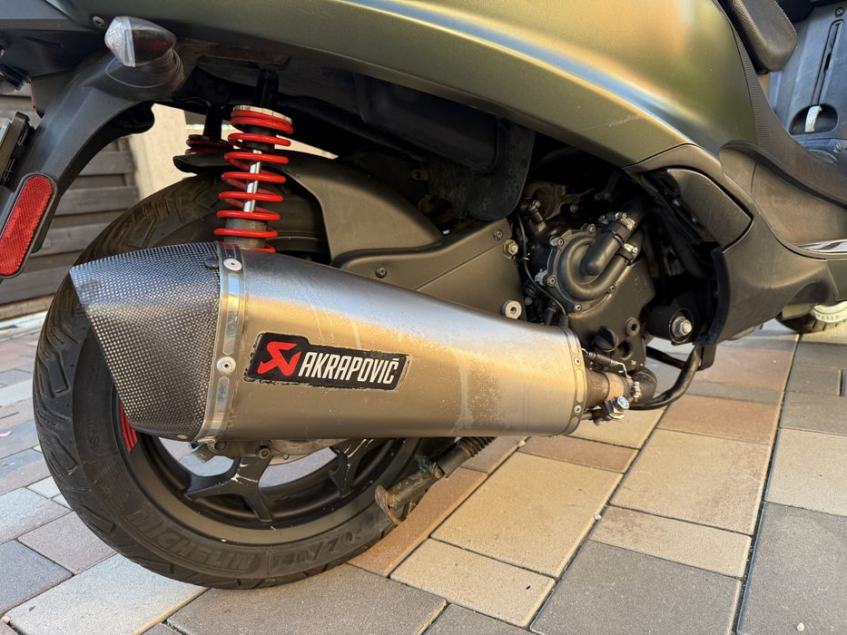 Piaggio mp3, piaggio 3 roti, 500cc, ABS/ASR, conduci cu B-ul