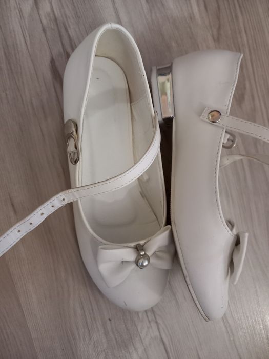 Детски официални обувки