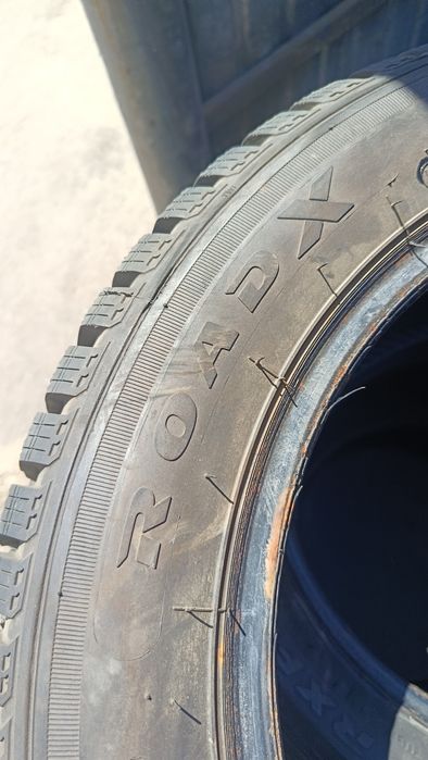 Зимние шины 215/55/16 шипы