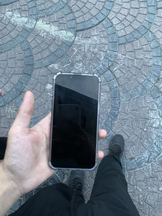 IPhone 13 pro продается