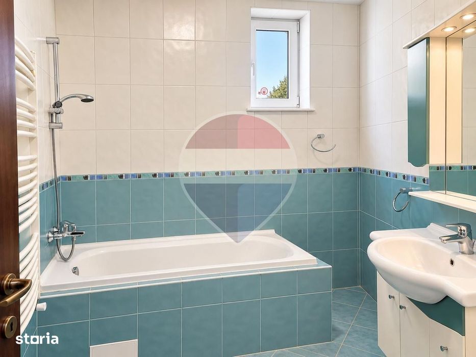 Apartament 3 camere de inchiriat | Singur pe palier |