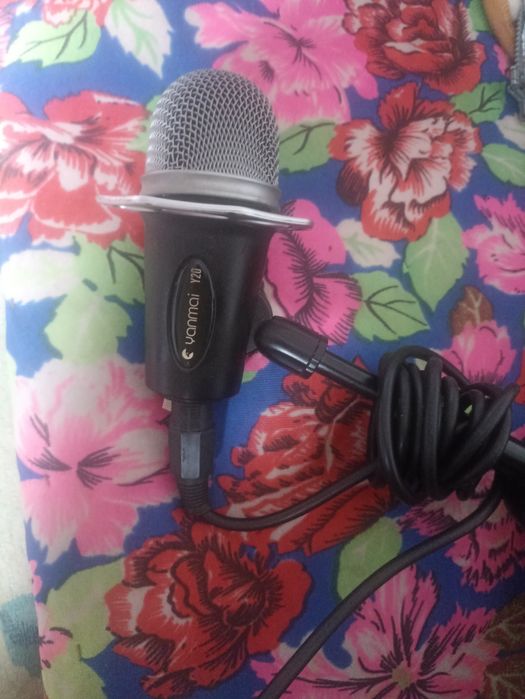Микрофон для ноутбука срочно продам.