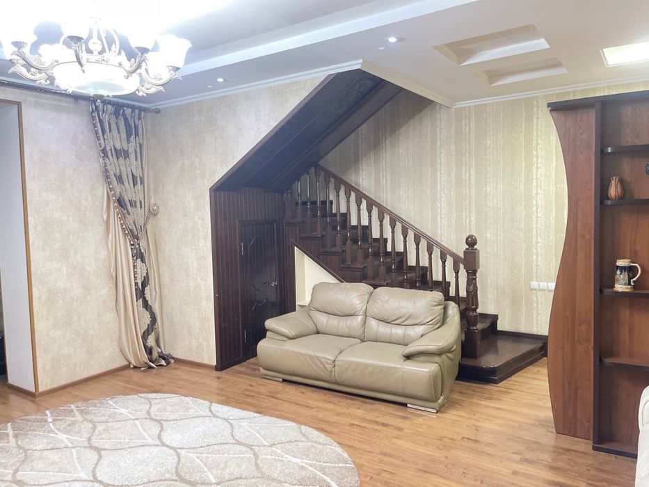 Срочно Цум 110 школа габус 120кв.м Сдается в Аренду квартира