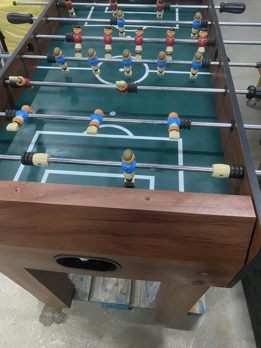 Masa de foosball (masa de fotbal)