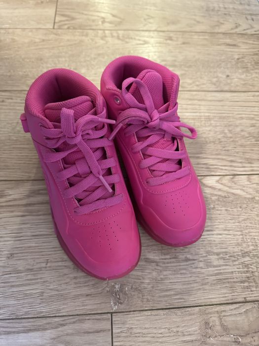 Маратонки skechers 33.5 размер светещи