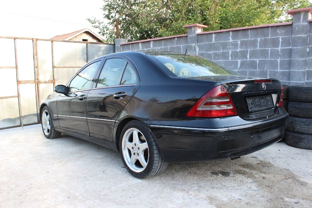 НА ЧАСТИ!!! W203 C220cdi Sedan Мерцедес/Mercedes Ц-класа