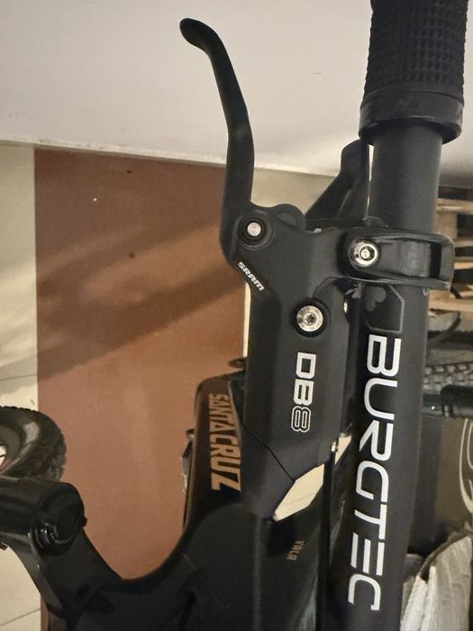 Спирачки SRAM DB8