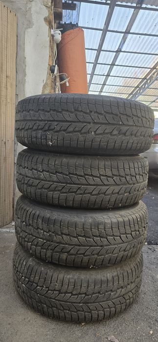 Зимняя резина 265/70R16