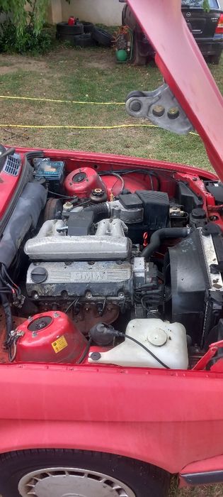BMW E30 318i Sedan (1989) Facelift - Proiect Restaurare Top / Capsulă a Timpului