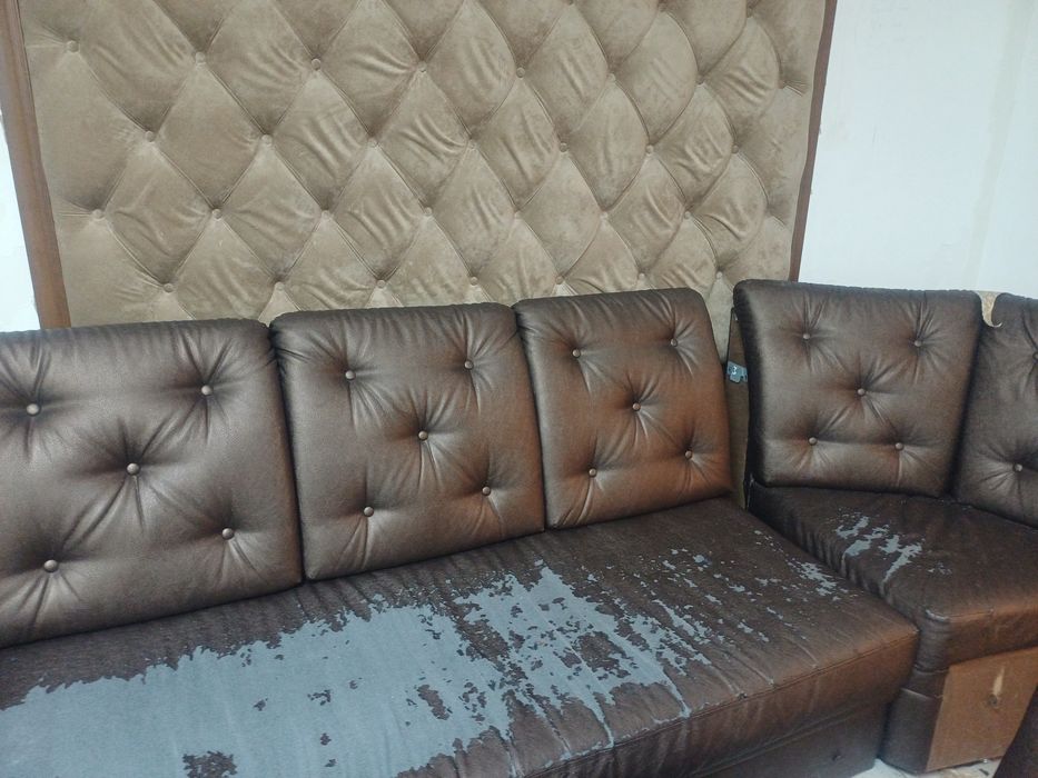 Продам диван угловой