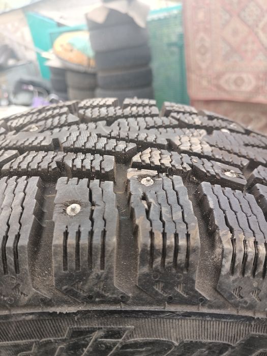 Продам диски с шинами