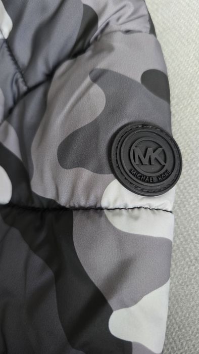 Космонавт Michael Kors