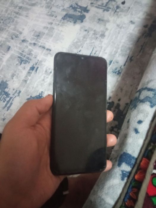 Redmi 8 sotiladi