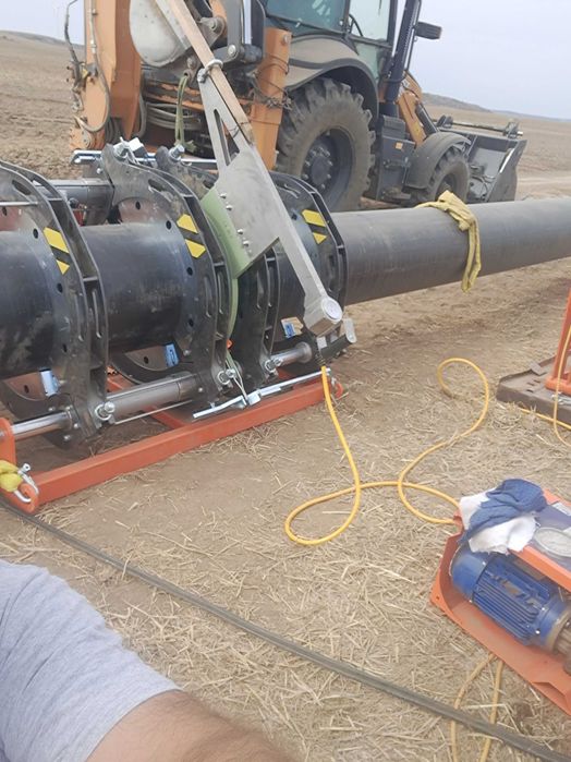 Sudor polietilenă execut suduri electrofuziune și  cap cap