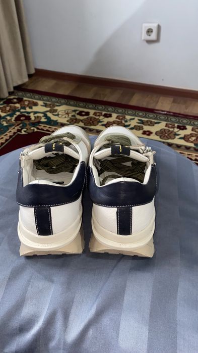 Крассовки Ilvi каробка есть!