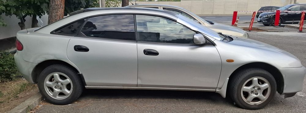 Vand Mazda 323f 1996