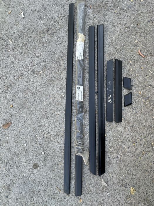 Оригинальные молдинги дверей БМВ Е34