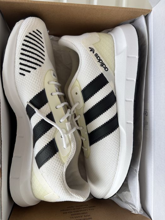 Дамски маратонки adidas