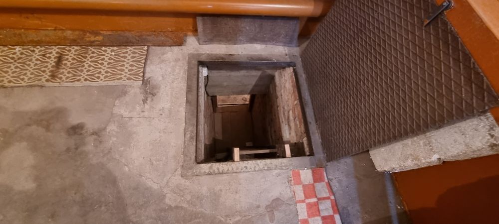 Гараж, район Крылова - Лихарева